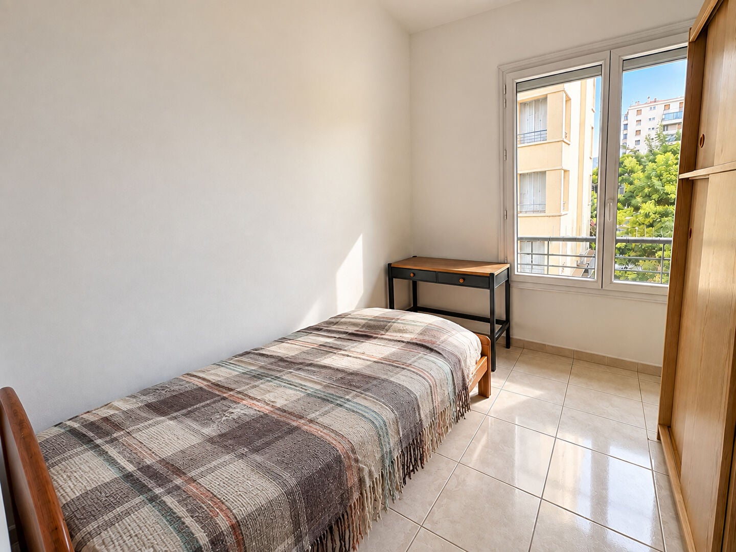 Flat Avenue de Mazargues in Marseille