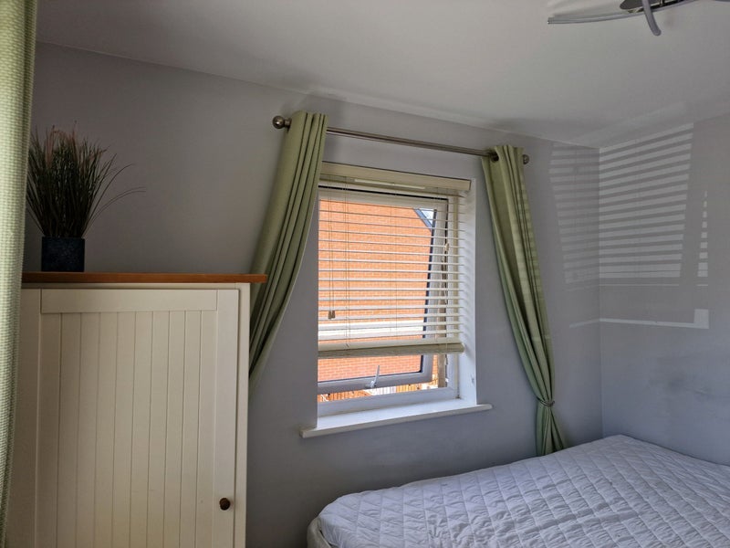 Room Portland Drive in Barry