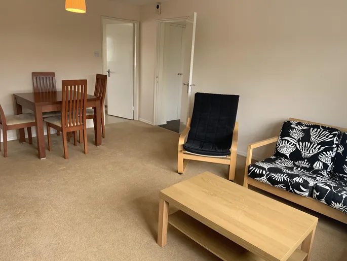 Flat Bramcote Lane in Nottingham