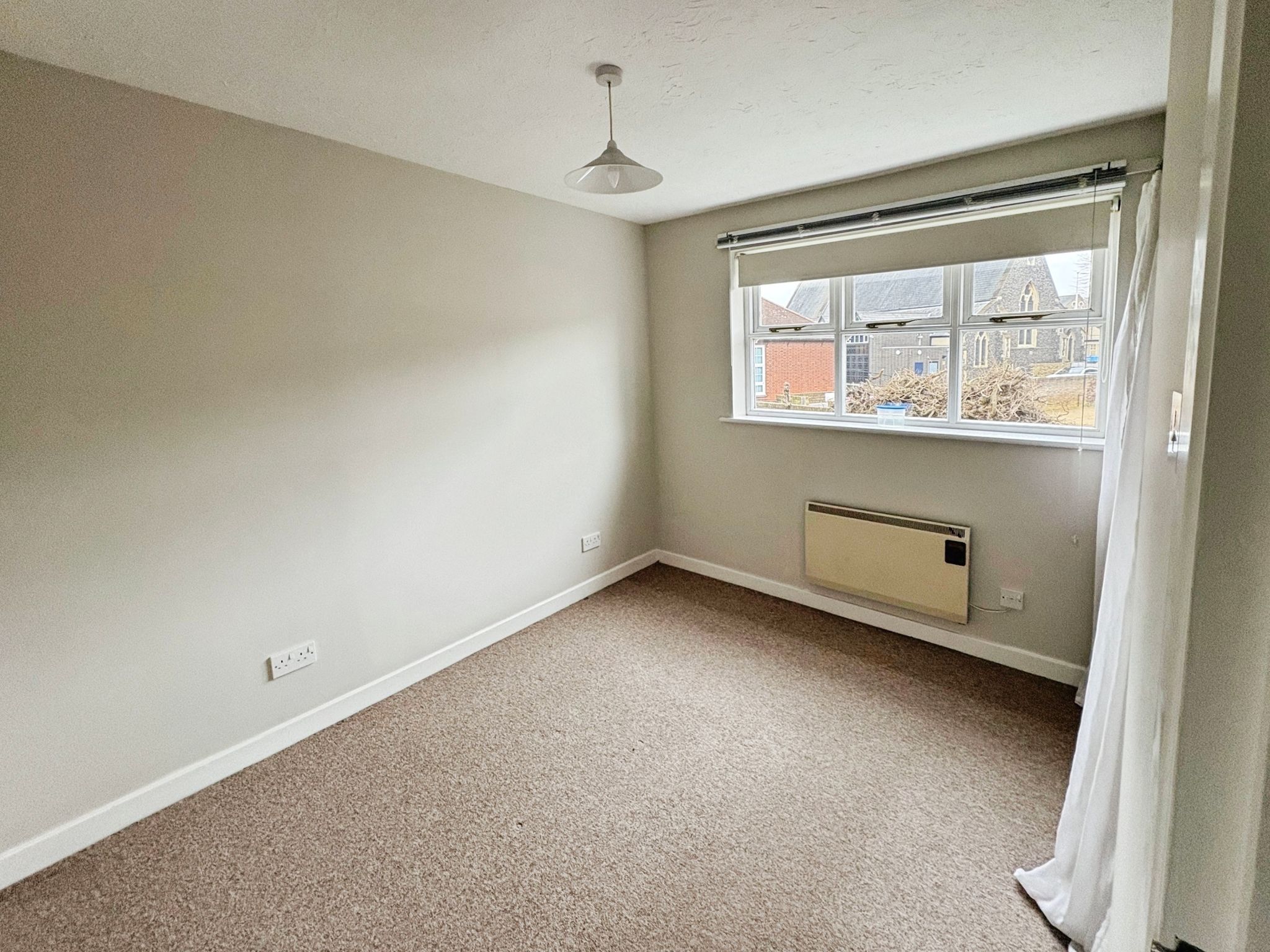 Flat Stapleford Close in Chelmsford