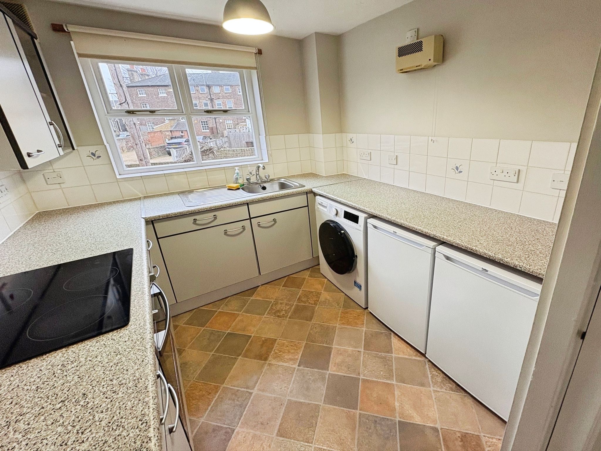 Flat Stapleford Close in Chelmsford