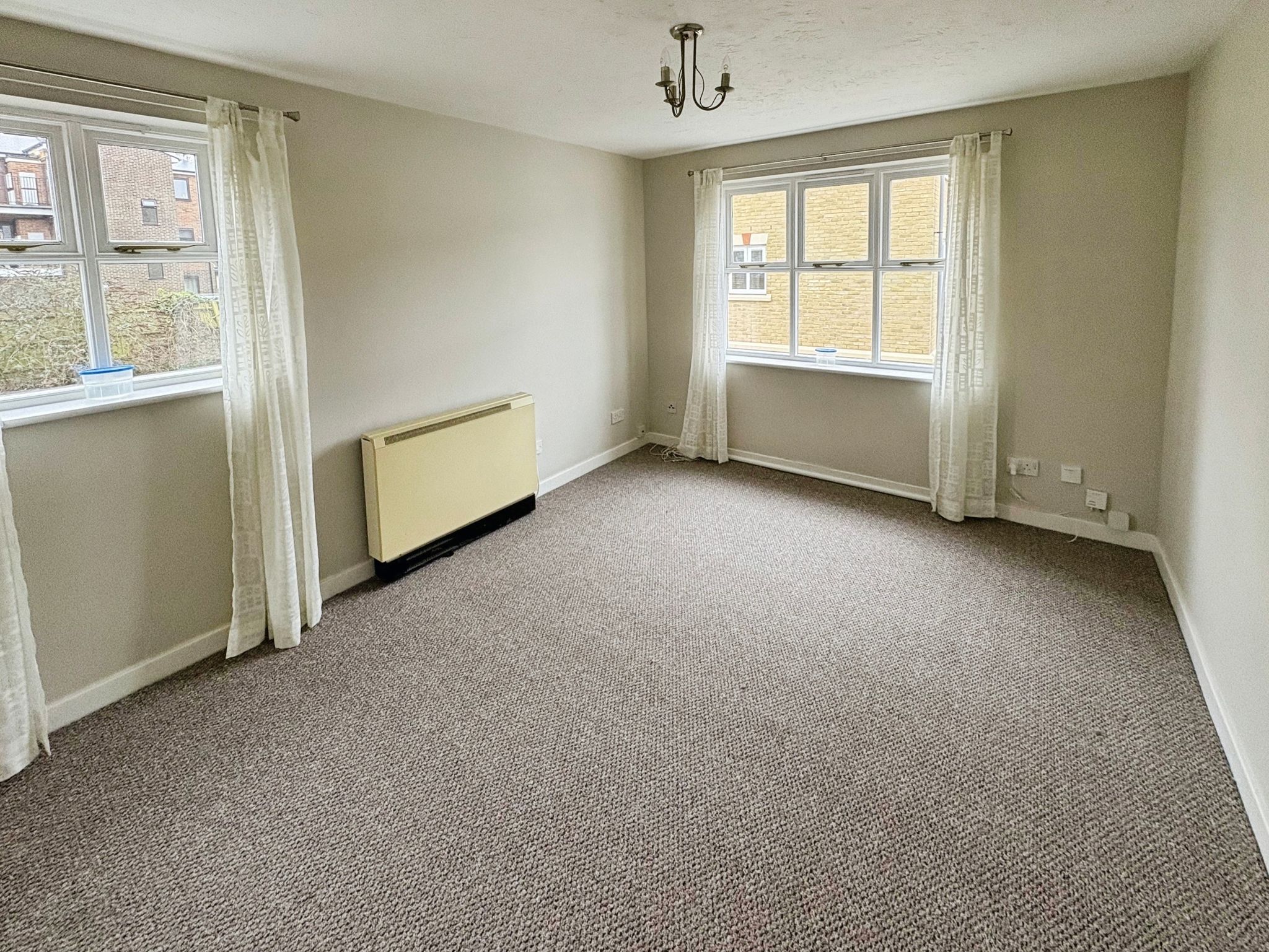 Flat Stapleford Close in Chelmsford