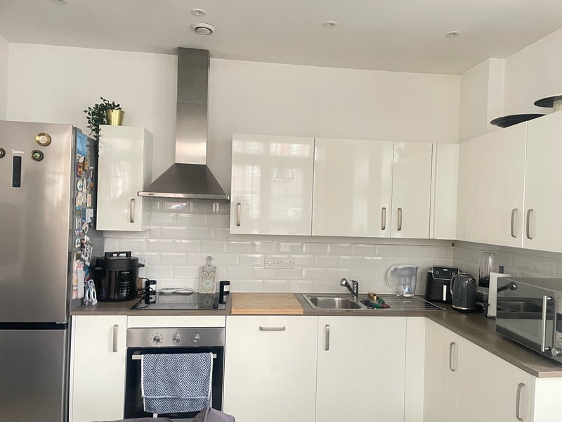 Room Crocketts Lane in Sandwell