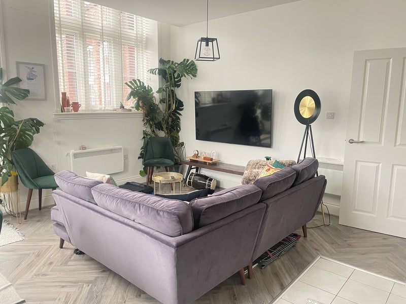 Room Crocketts Lane in Sandwell