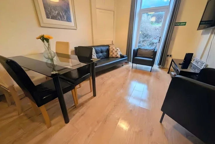 Flat Balcarres Street in City of Edinburgh