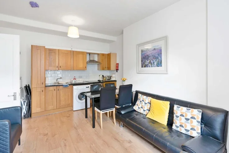 House Balcarres Street in City of Edinburgh