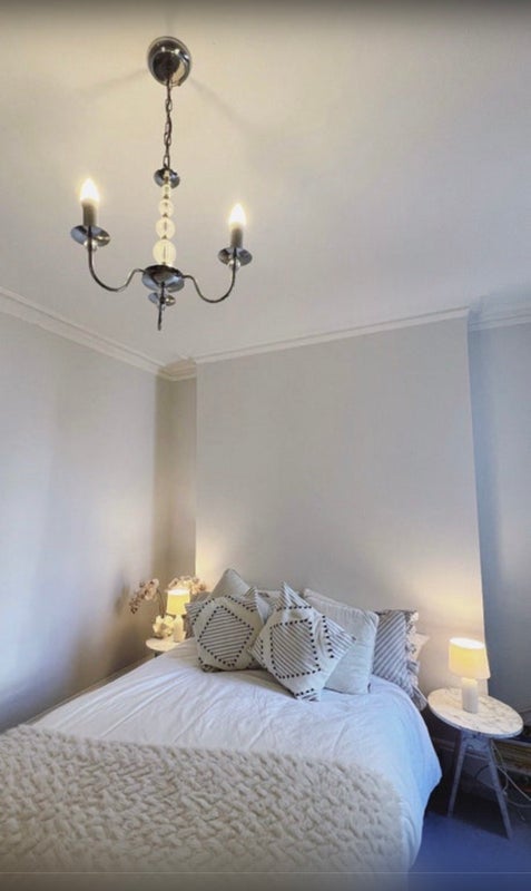Room Chapel Street in City of Westminster
