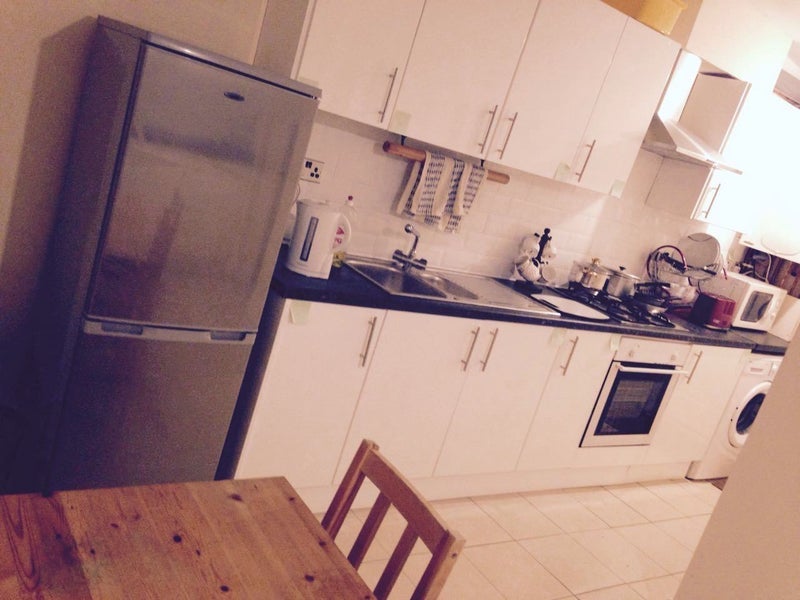 Room Harcourt Road in Greater London