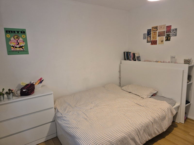 Room Regal Close in Greater London