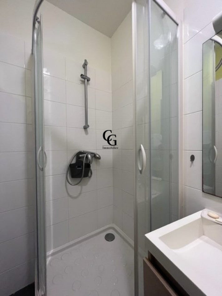 Flat Rue Henri Charpentier in Vertou