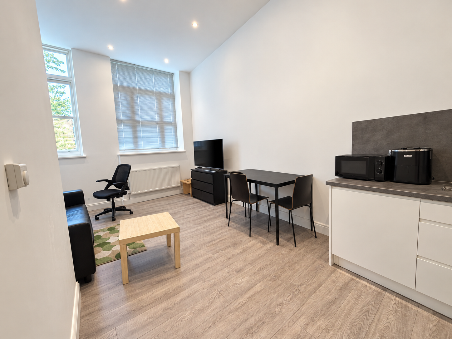 Flat Winchester Street in Whitchurch
