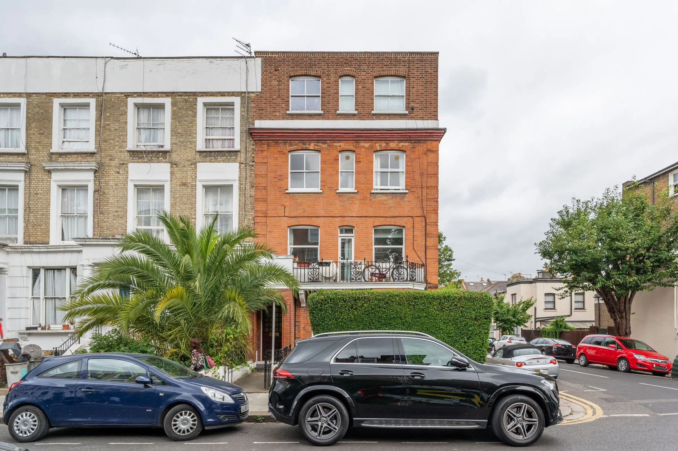 Flat Tunis Road in Greater London