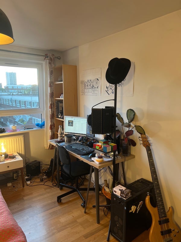 Room Carnoustie Drive in Greater London