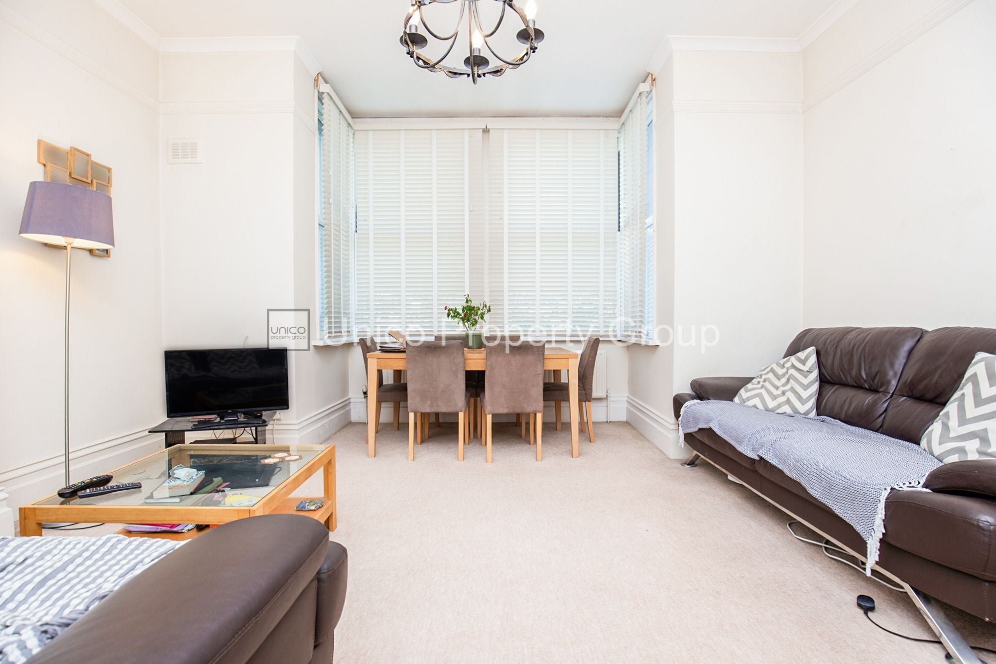 Flat Hermon Hill in Greater London