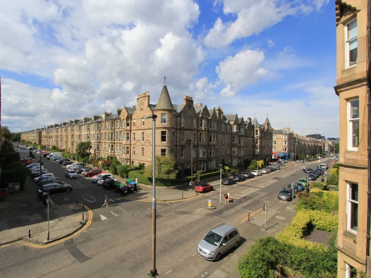 Flat Marchmont Road in City of Edinburgh