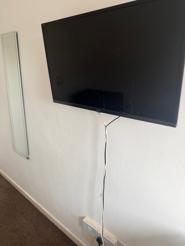 Room Wheatfield Way in Chelmsford