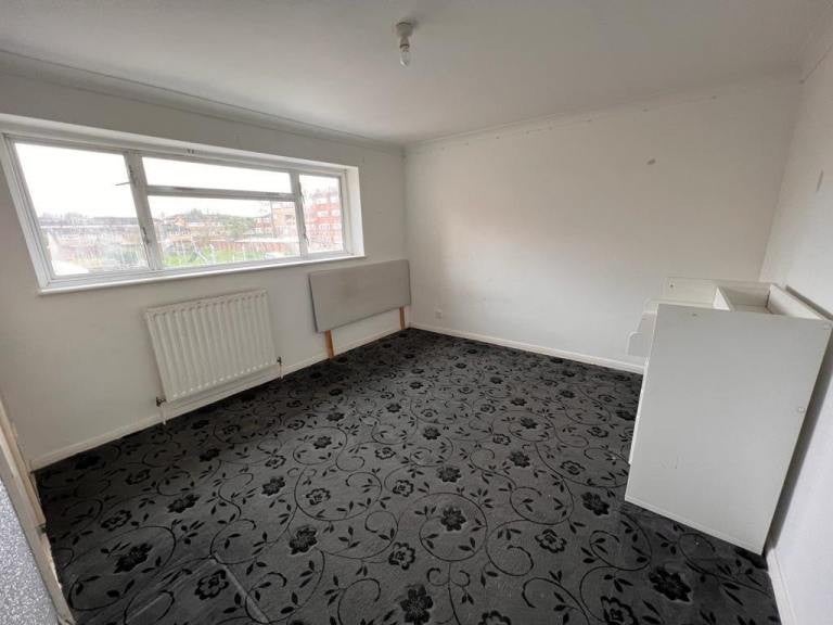 Room Wordsworth Way in Greater London