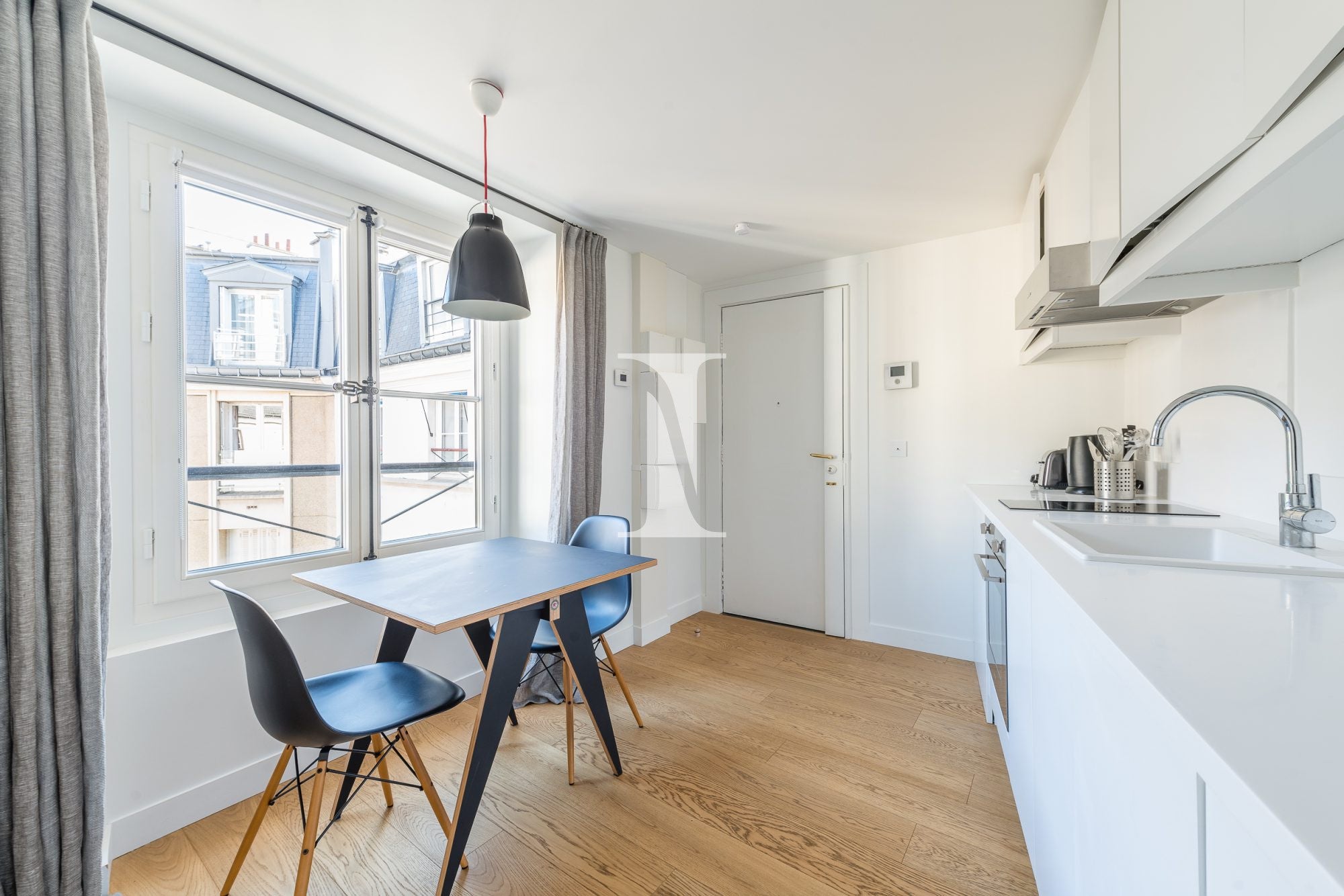 Flat Rue Corneille in Paris