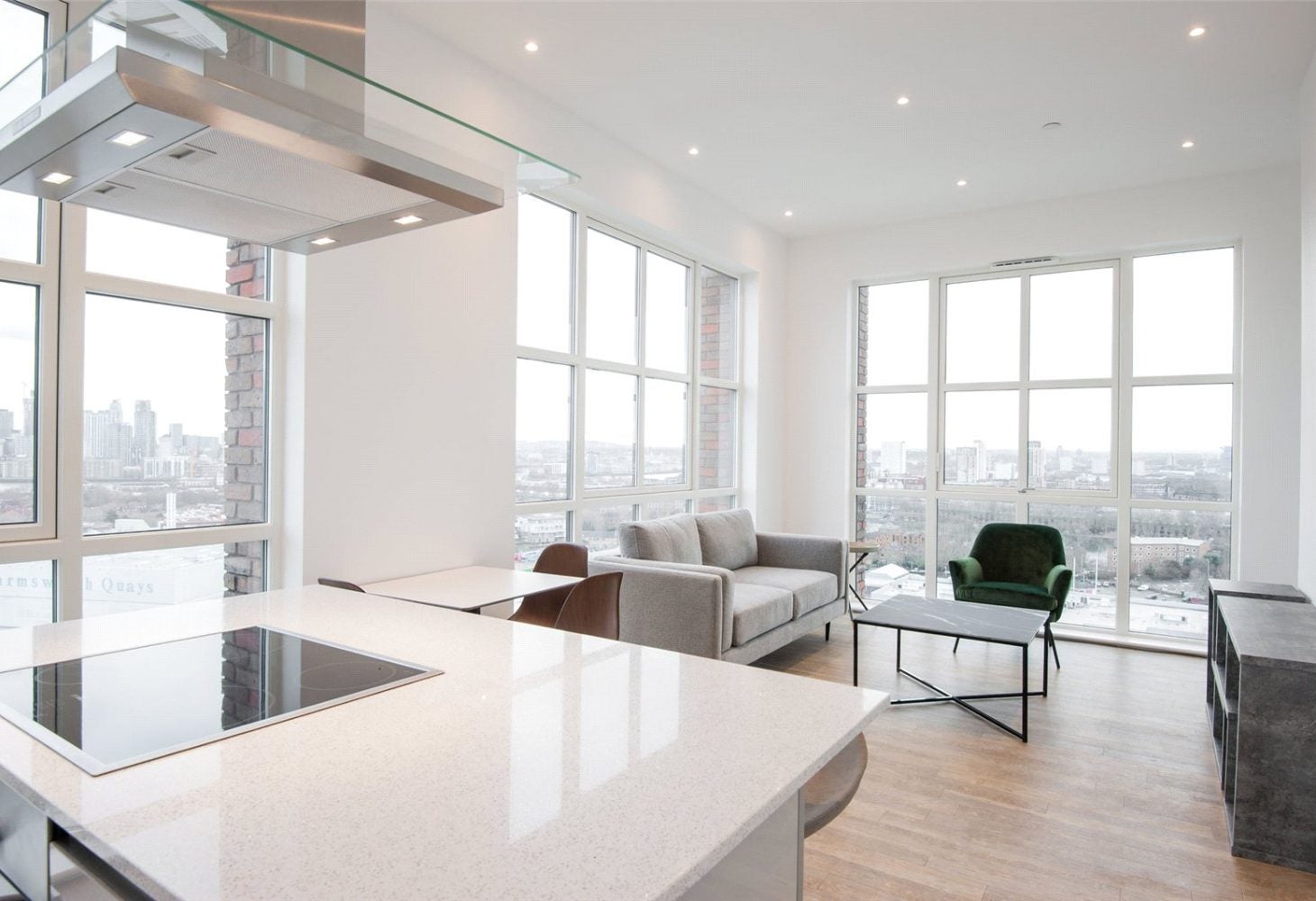 Flat Maritime Street in Greater London