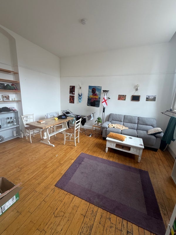 Room Orphans Yard in Greater London