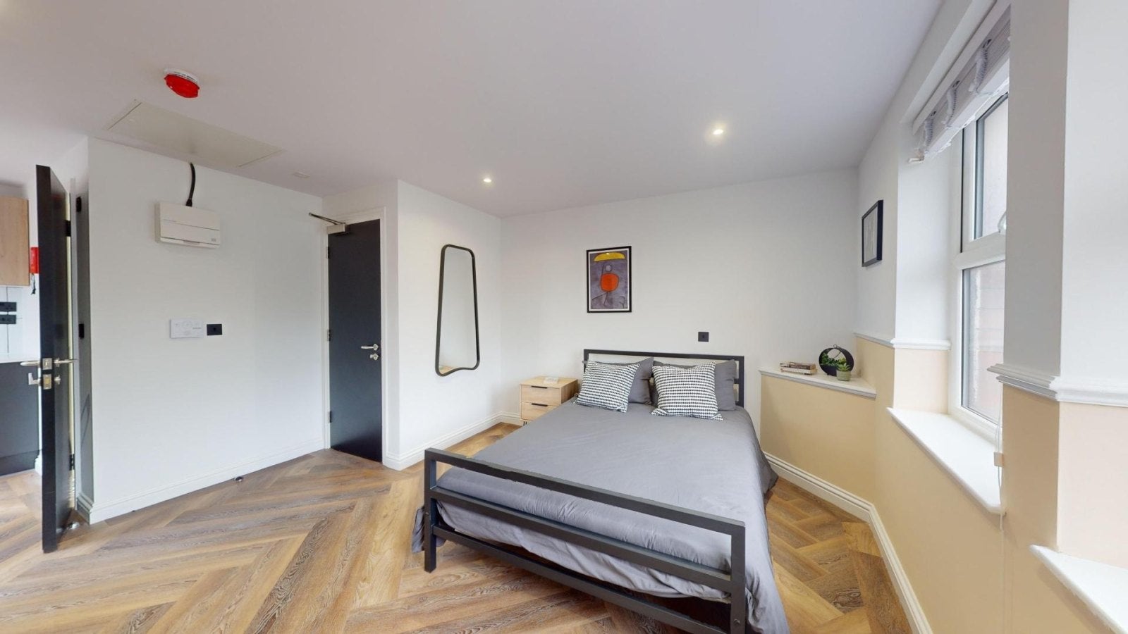Room Thurloe Street in Manchester