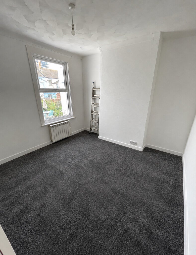 Flat Goldstone Road in Portslade by Sea