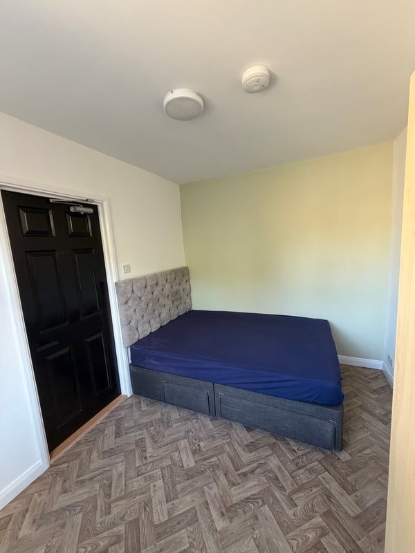 Room Shelley Road in Chelmsford