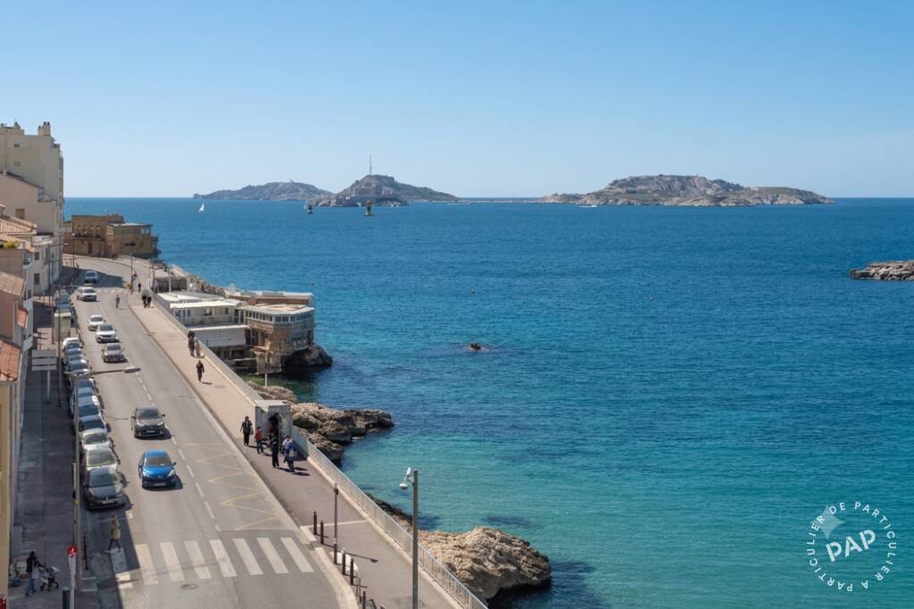 Flat Corniche du Président John Fitzgerald Kennedy in Marseille