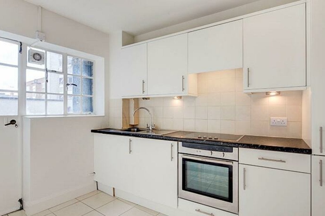 Flat Fulham Road in Greater London