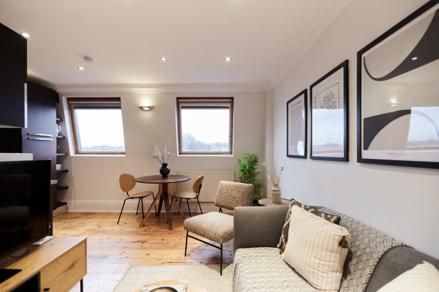 Flat Pegasus Close in Greater London