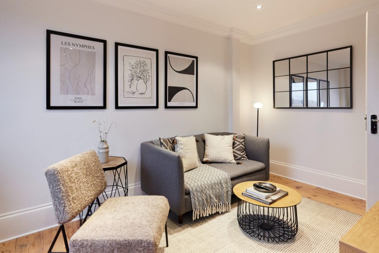 Flat Pegasus Close in Greater London