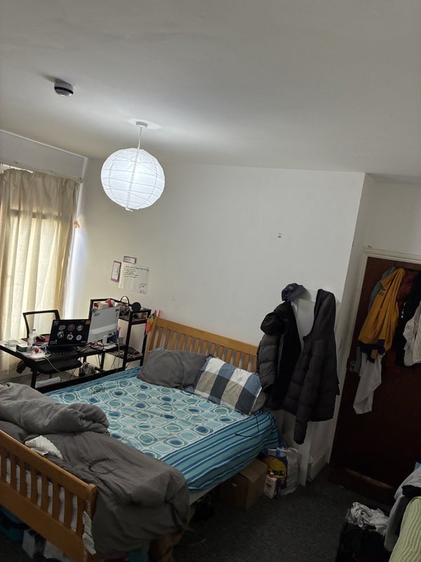 Room Southfield Road in Middlesbrough
