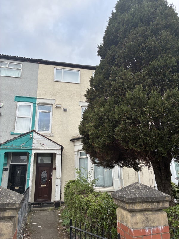 Room Southfield Road in Middlesbrough