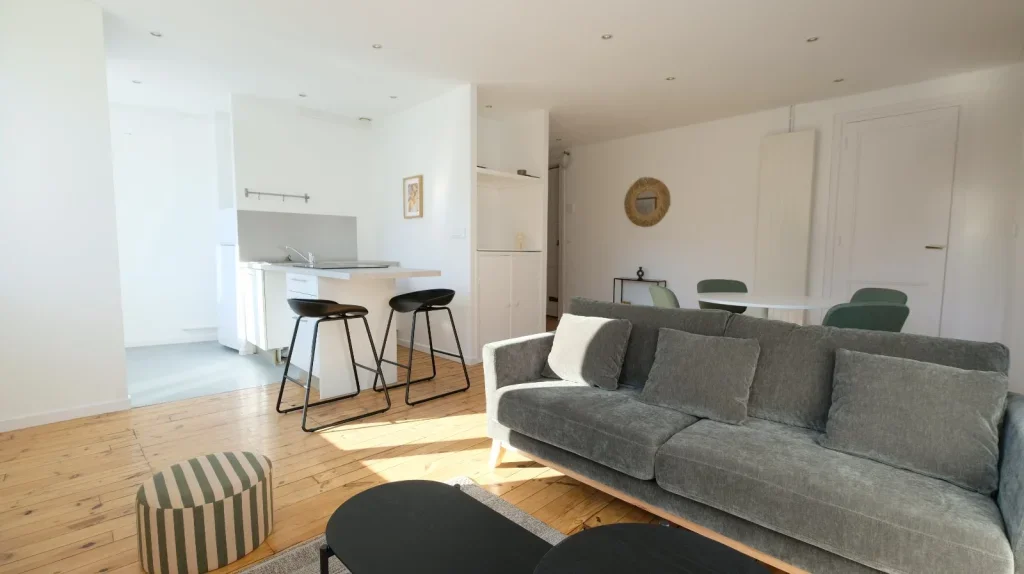 Appartement Place Jean Plotton à Saint-Étienne