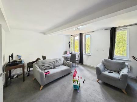 Flat Misterton in Peterborough