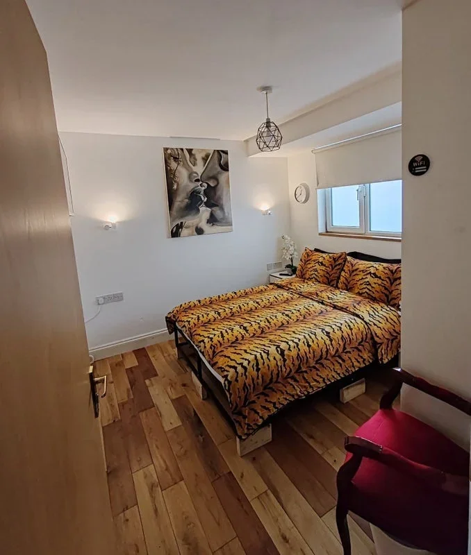 Room Darfield Way in Greater London