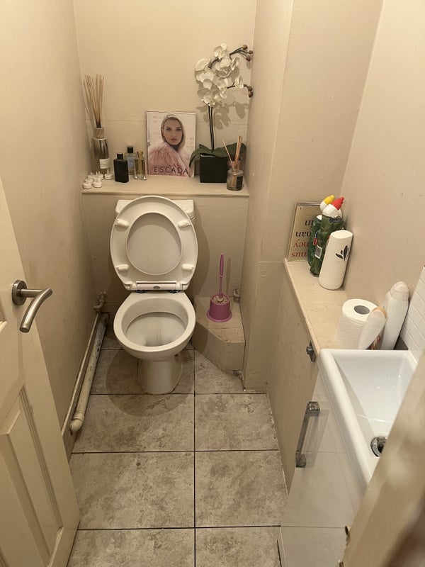 Room Clearwell Drive in City of Westminster