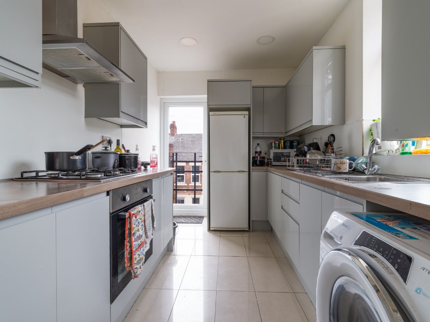 Flat Helmsley Road in Newcastle upon Tyne