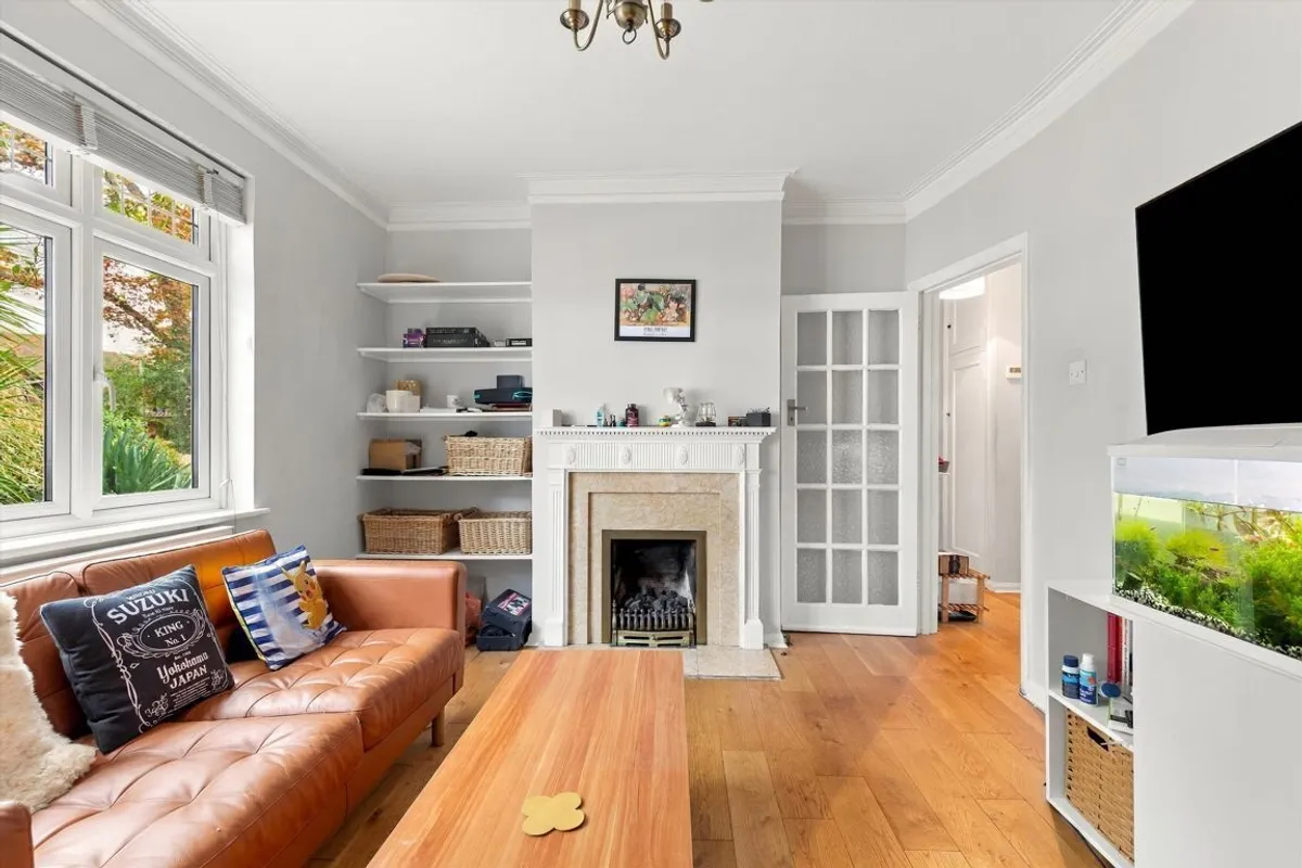 House Queen's Road in Greater London