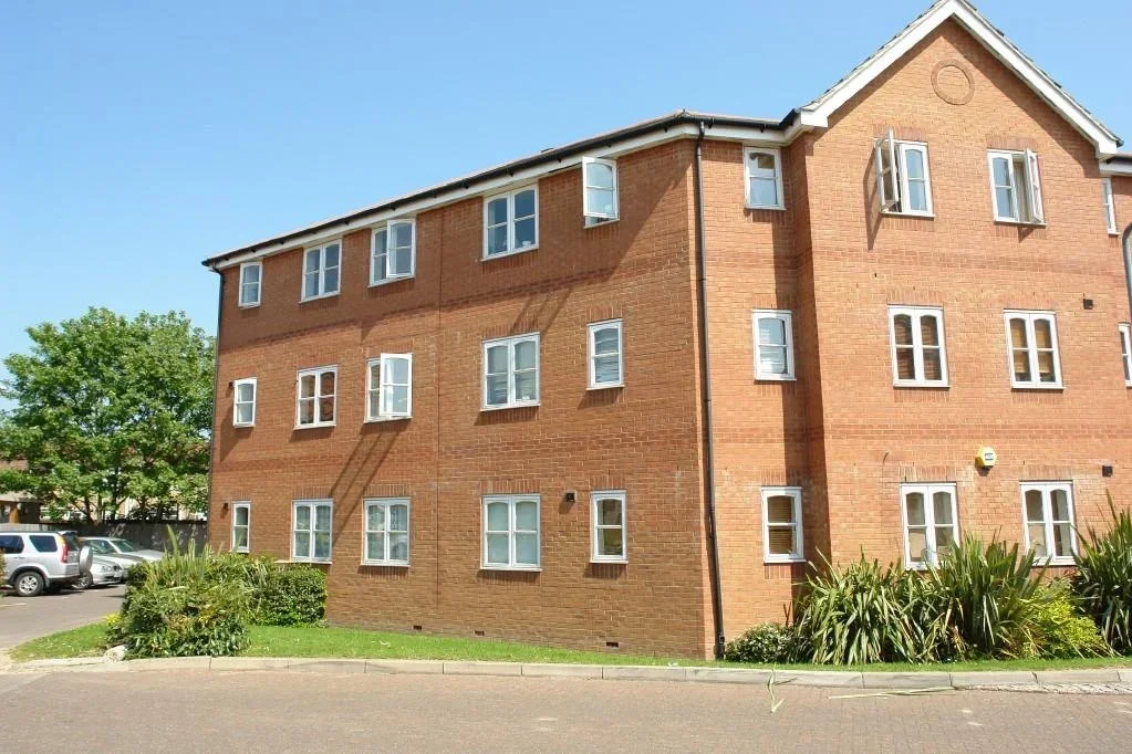 Flat Greenwood Avenue in Greater London