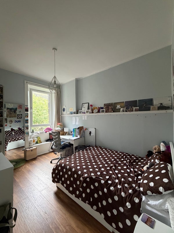 Room Chancellor Street in Glasgow