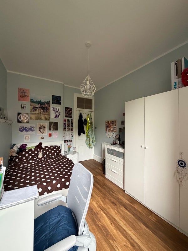 Room Chancellor Street in Glasgow