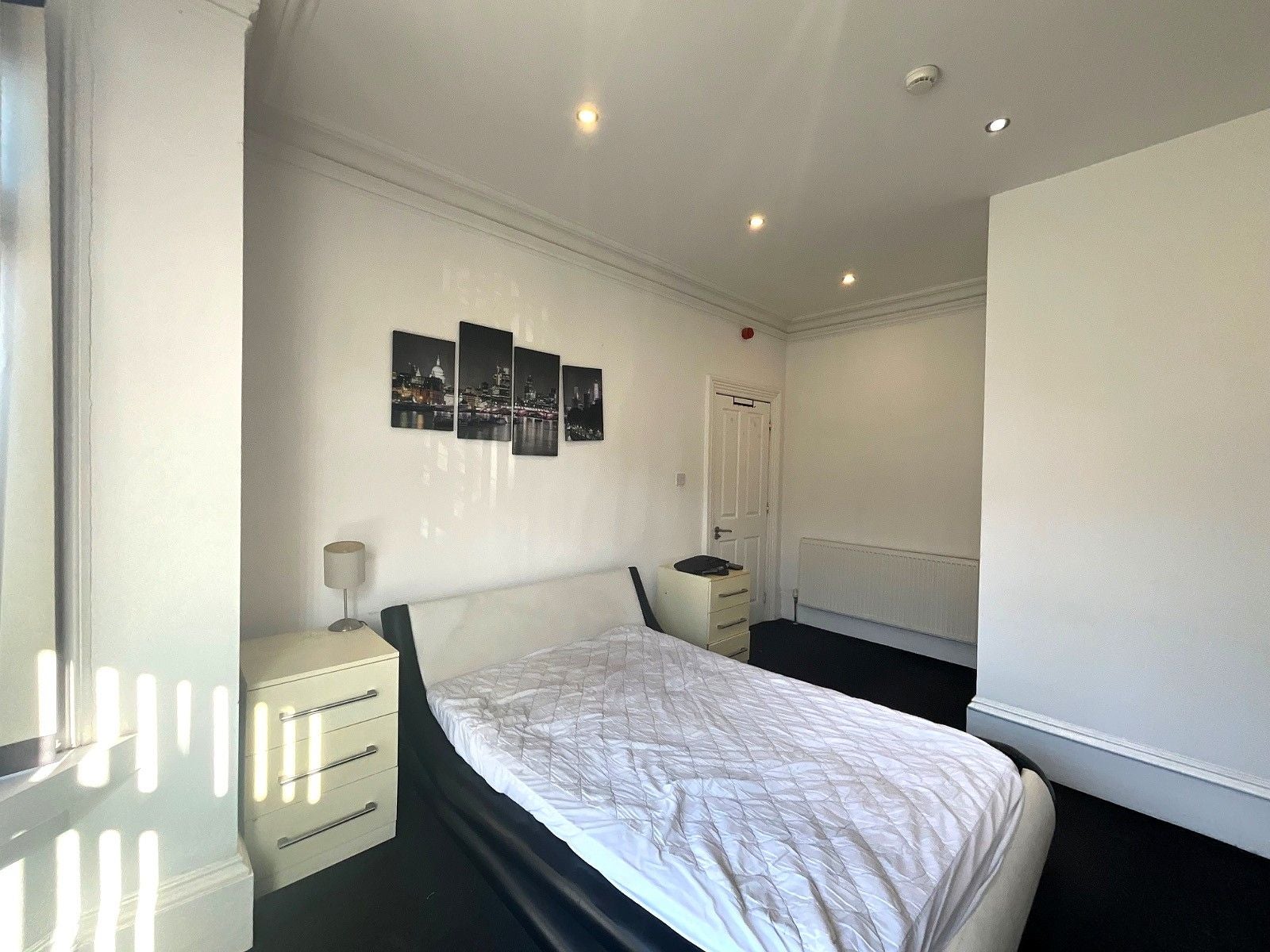 Room Queens Road in Doncaster