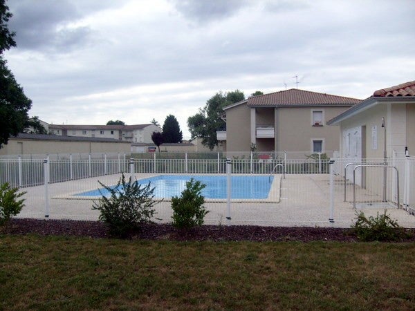 Flat Rue Denis Cordonnier in Coutras