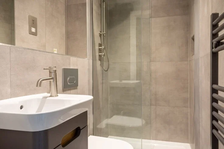 Flat Hallfield Road in York