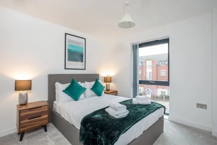 Flat Hallfield Road in York