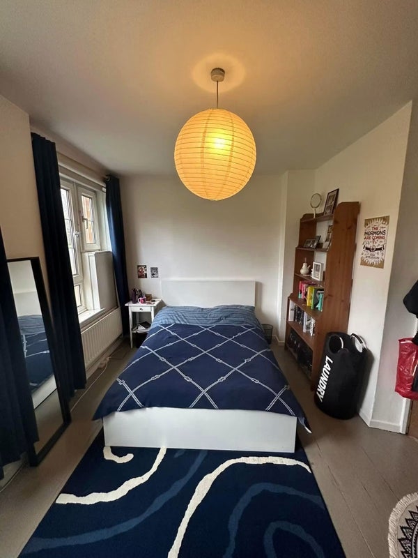 Room Brixton Hill in Greater London