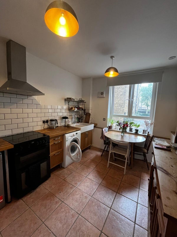 Room Brixton Hill in Greater London
