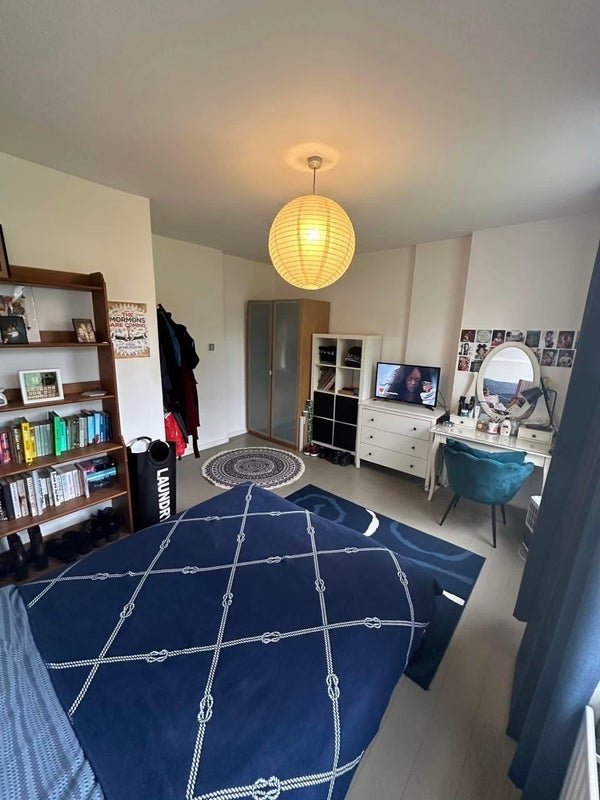 Room Brixton Hill in Greater London
