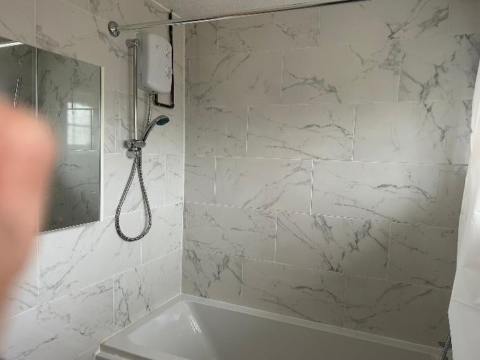 Room Shepherd Close in Crawley